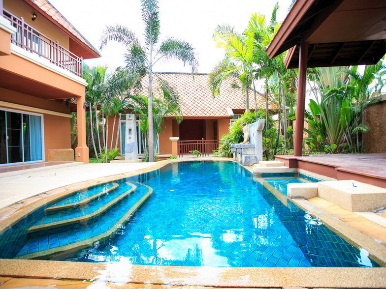 Luxury House For Rent in Pong East Pattaya