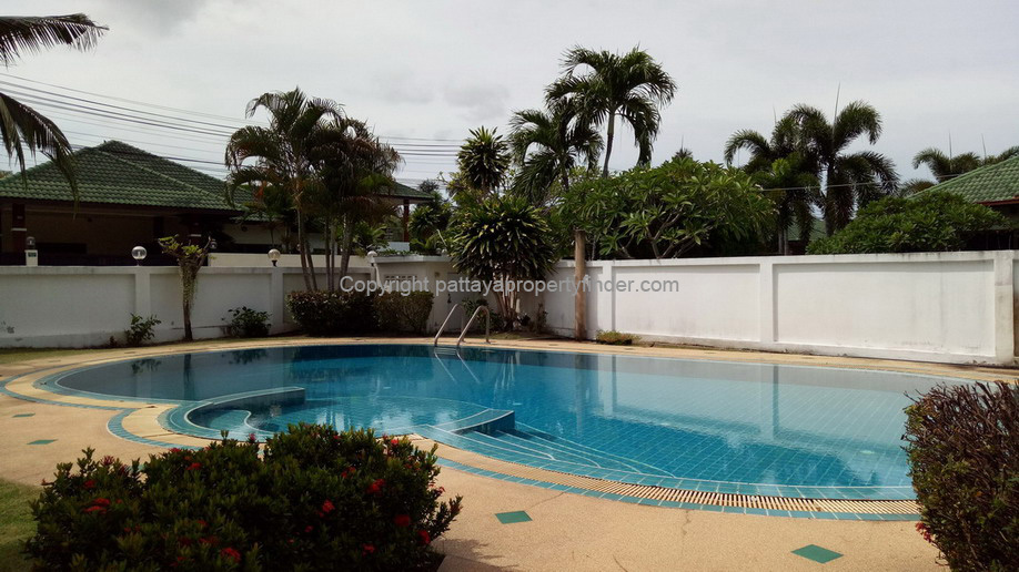 Pool Villa for Sale and Rent East Pattaya