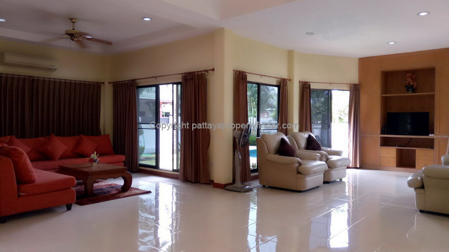 Pool Villa for Sale and Rent East Pattaya