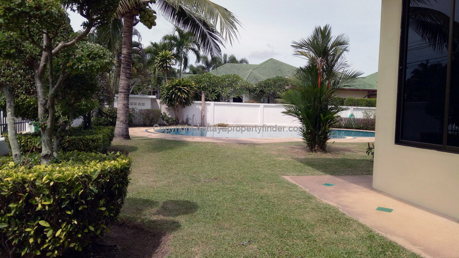 Pool Villa for Sale and Rent East Pattaya