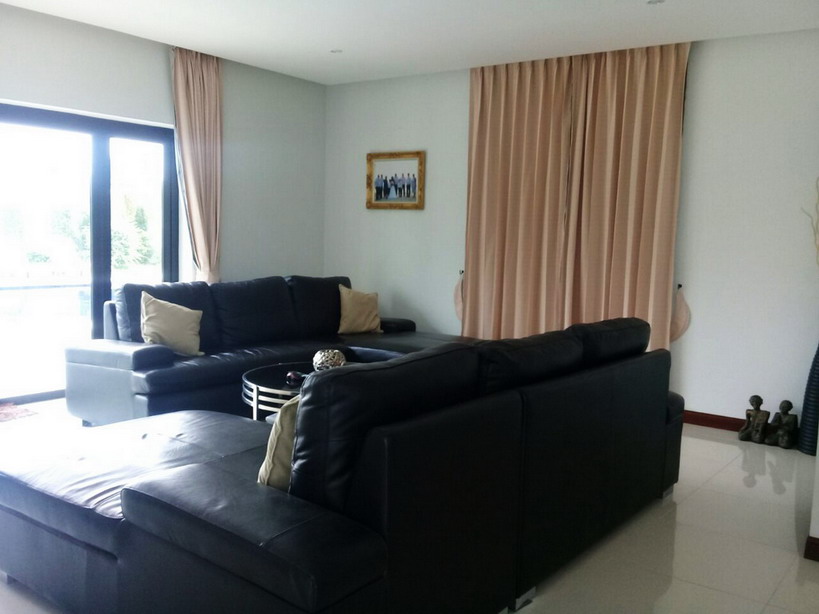 Big Land House for Sale in Huay Yai Area, Pattaya Thailand