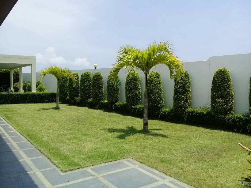 Big Land House for Sale in Huay Yai Area, Pattaya Thailand