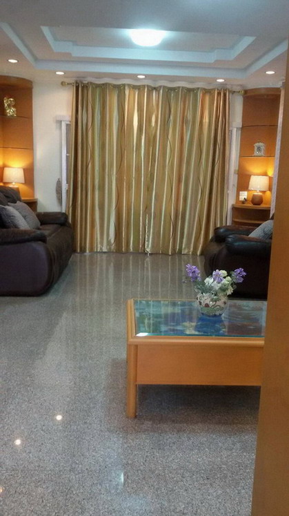 2-Storey House for Sale or Rent Pattaya City