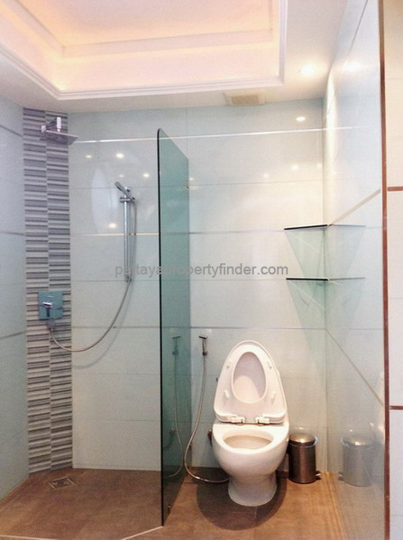 Modern House for Rent on Trappraya Rd Jomtien