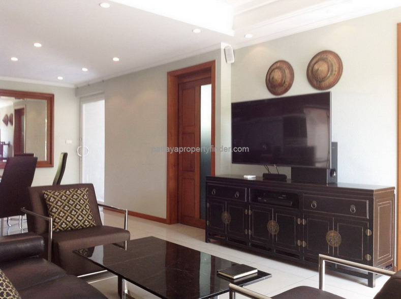 Modern House for Rent on Trappraya Rd Jomtien