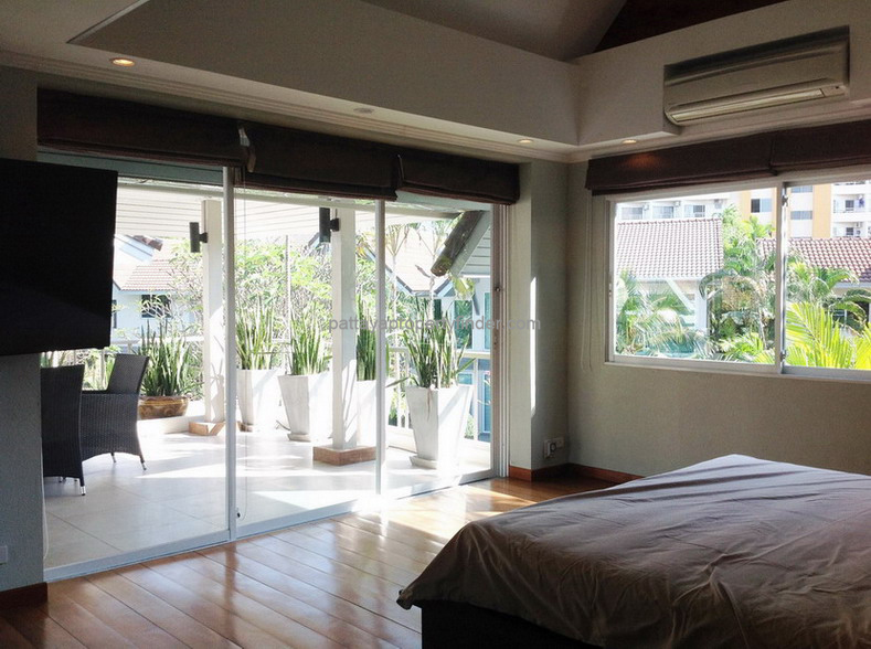 Modern House for Rent on Trappraya Rd Jomtien