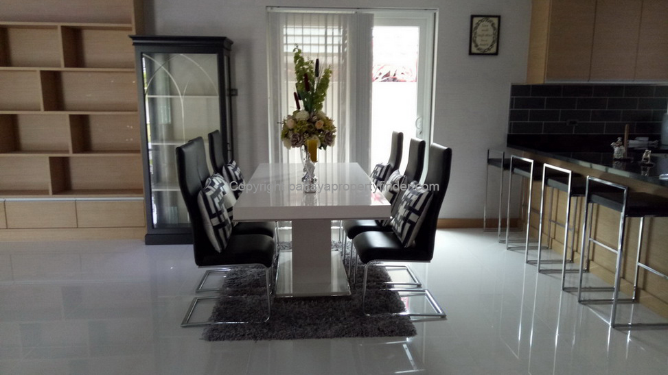 NEW Executive Homes for Rent in East Pattaya Thailand