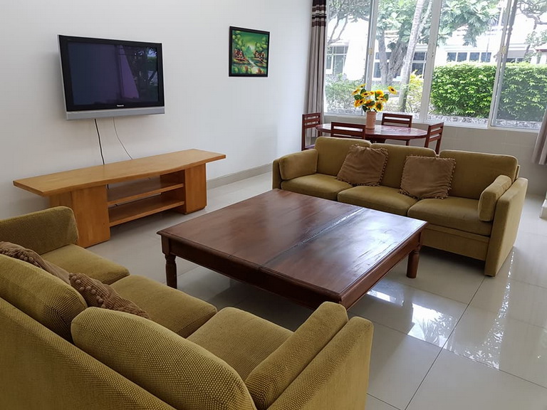 Beach Front Townhouse For Rent on the Beach, Jomtien