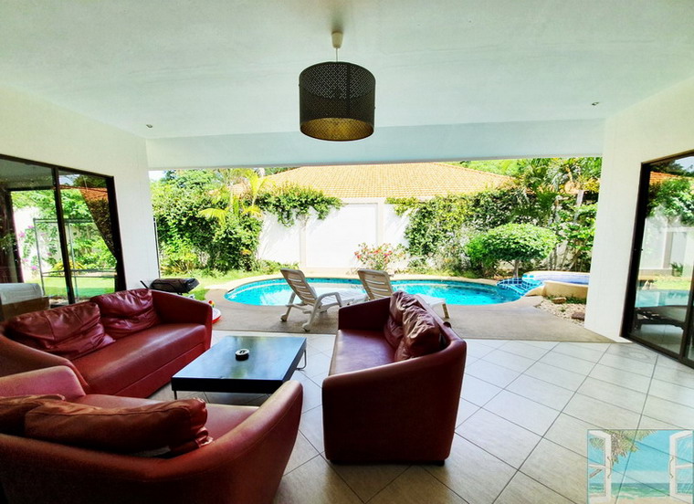 Pool Villa for Rent on Pratumnak Hill, Pattaya