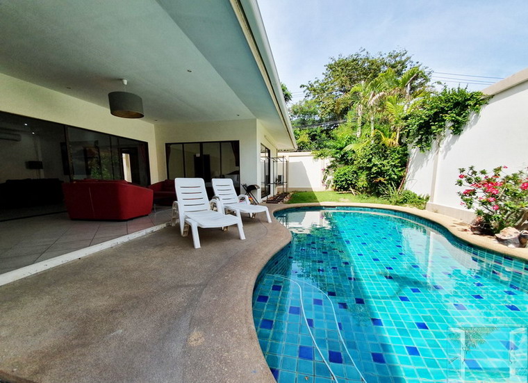 Pool Villa for Rent on Pratumnak Hill, Pattaya