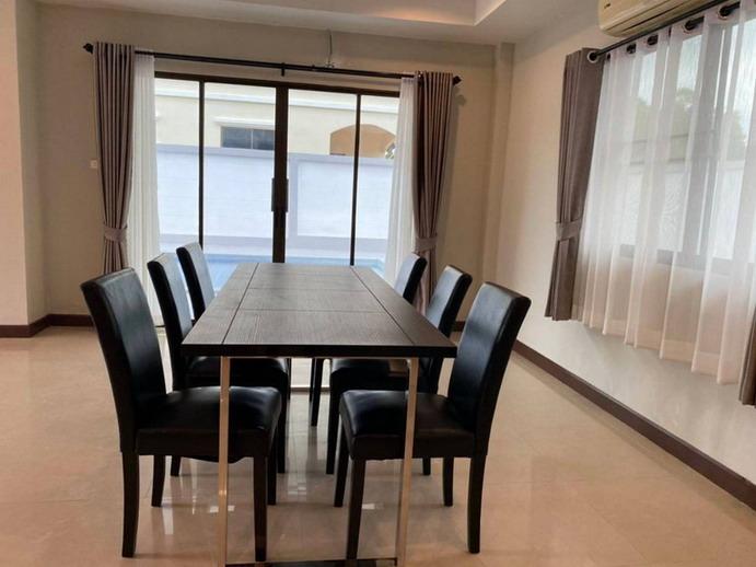 2 Storey House Sale in East Pattaya, Mapprachan Lake