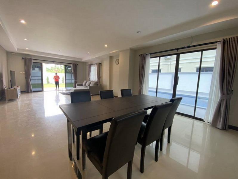 2 Storey House Sale in East Pattaya, Mapprachan Lake