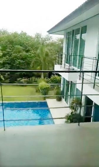 Private House for Sale in Mapprachan Lake, East Pattaya