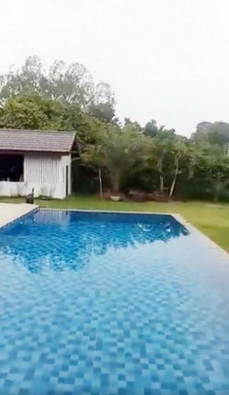 Private House for Sale in Mapprachan Lake, East Pattaya