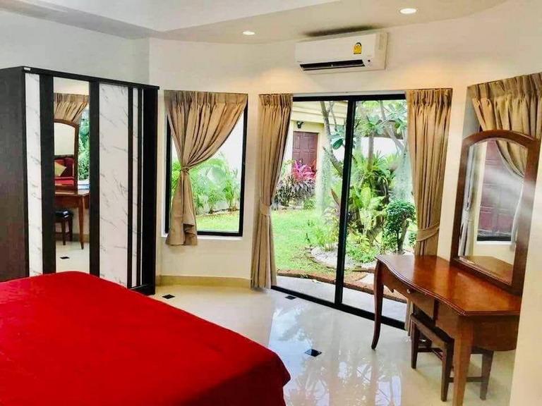 Pool Villa for Sale and Rent in Jomtien, Pattaya Thailand