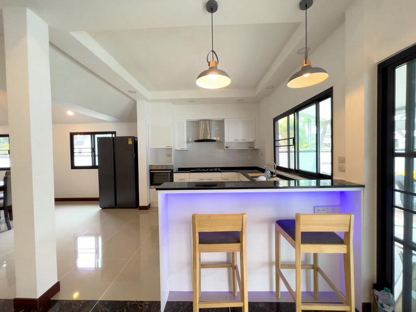 Pool Villa for Rent in Mapprachan Lake., East Pattaya