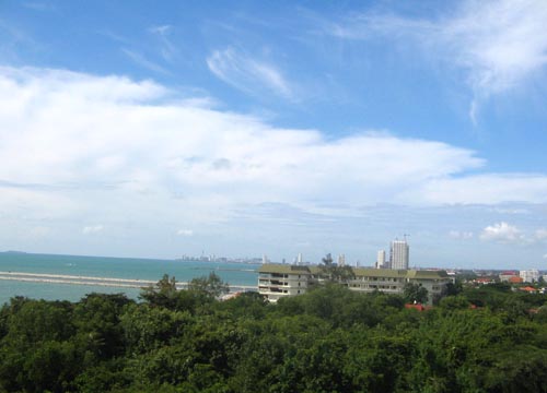 3-Bedroom Condo for Sale or Rent in Na Jomtien