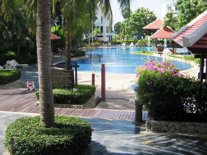 Sea-view Jomtien Condo for Rent