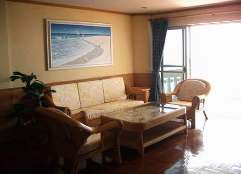 Luxurious Wong Amat Condo for Rent