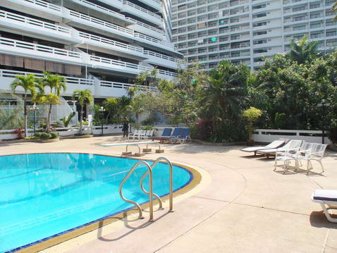 Sea-view Jomtien Condo for Sale