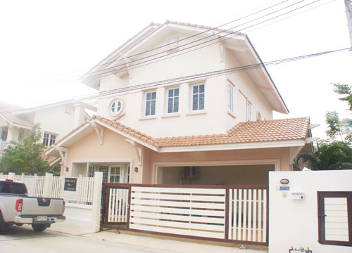 EE0806004 - House for sale