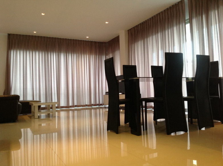 Beachfront 3 Bedrooms Condo for Sale in Pattaya