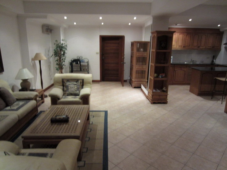 2-Bedrooms Condo for Rent