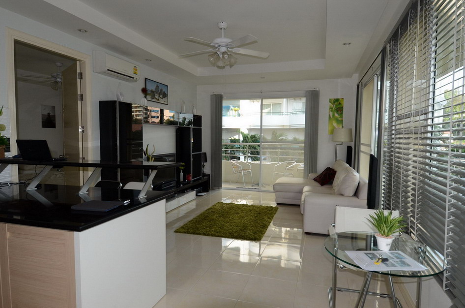 LUXURY CONDO FOR RENT 1 BEDROOM, PRATAMNAK AREA