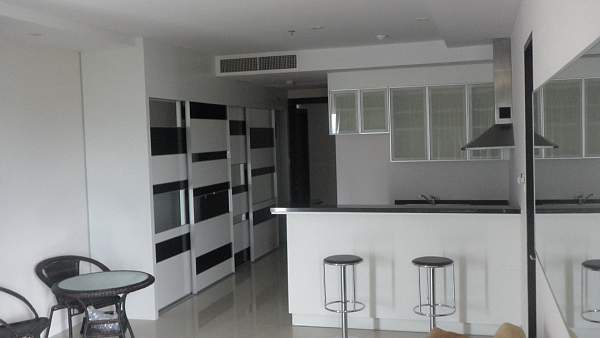 Brand-new luxury 1 Bed Condo for Rent