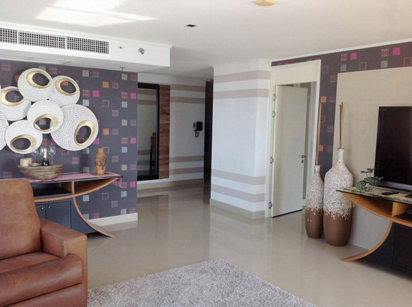 Luxury Condominium for Rent in Center Pattaya