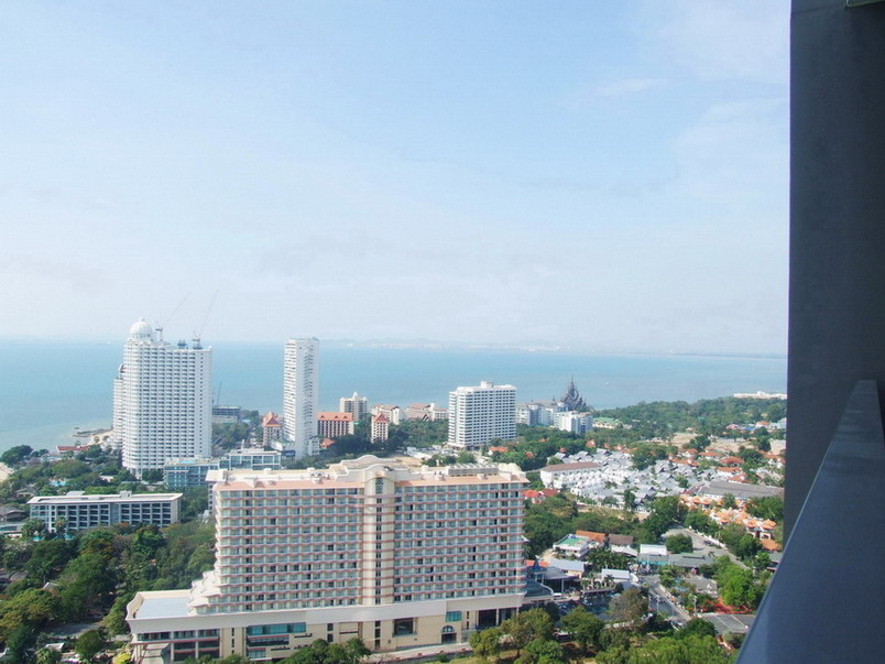 Luxury Sea-view on higher floors Northpoint Condo for Rent