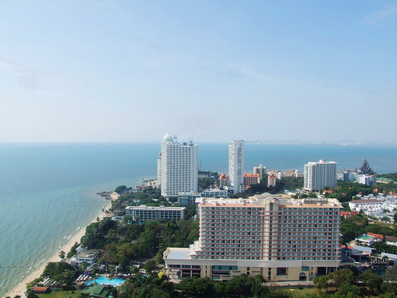 Luxury Sea-view on higher floors Northpoint Condo for Rent