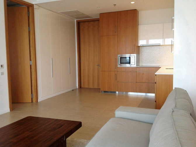 Sea-view Northpoint Condo for Rent