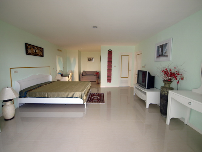 Jomtien 1 Bed Apartment for Sale and Rent