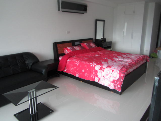 Pratumnak Hill Condo for Sale or Rent