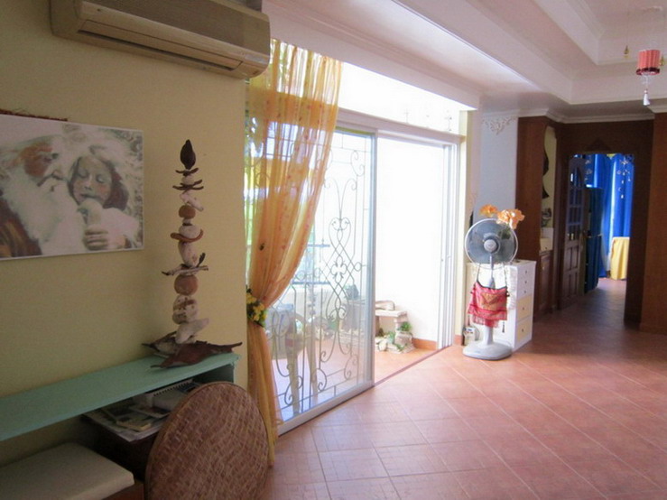 1 Bedroom Apartment 80 sqm for Sale