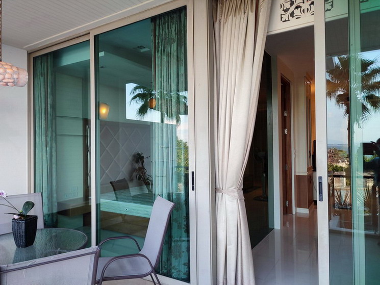 Luxury Sea View 2 Bedrooms Condominium for Rent