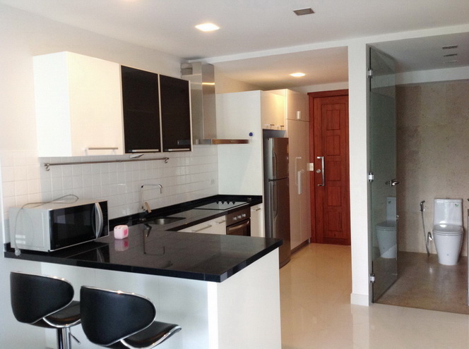 2 Bedrooms Wongamat Beach Condo for Rent
