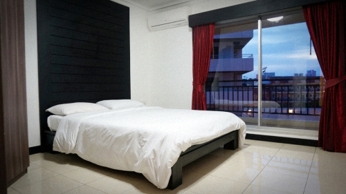 2 Bedrooms Condo for Rent Central Pattaya