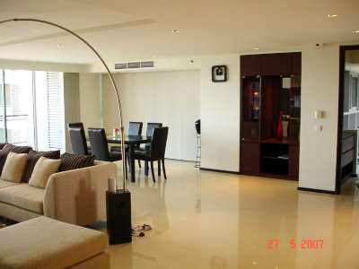 3 Bedrooms Luxury Sea view Condo for Rent on Pattaya Beach Rd.