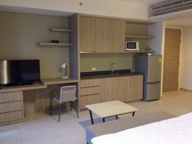 Condo For Rent in Wong Amat Beach Pattaya