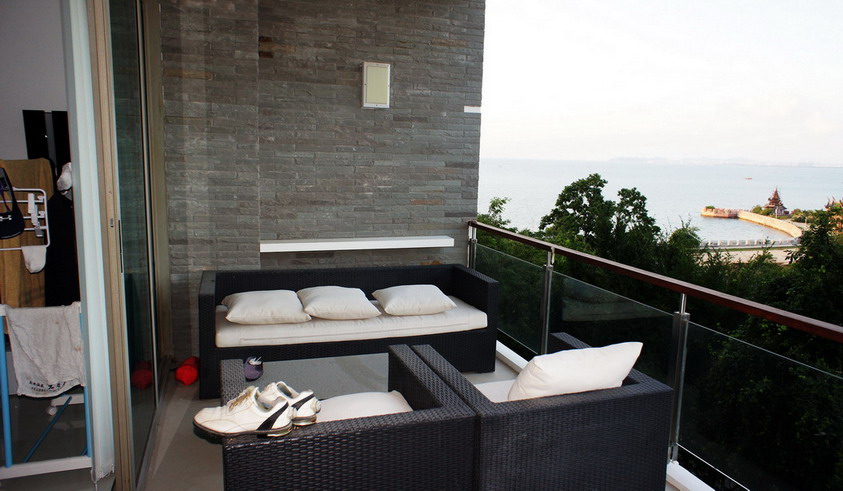 Luxury sea view 2 bedroom Beachfront Condo for Sale Rent in Wong Amat Beach, Pattaya