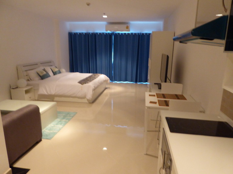 Condo for Sale and Rent  Jomtien Beach Rd.