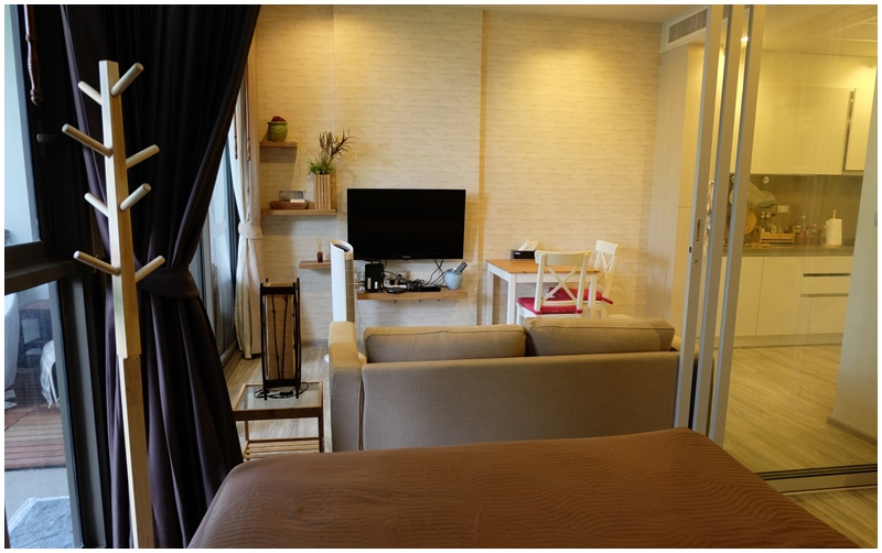 Luxury 1 Bedroom Condo for Sale and Rent in Wong Amat Beach Pattaya