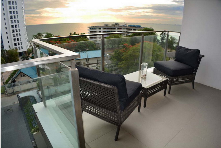 One Room Condo for Rent in Wong Amat Beach, Pattaya
