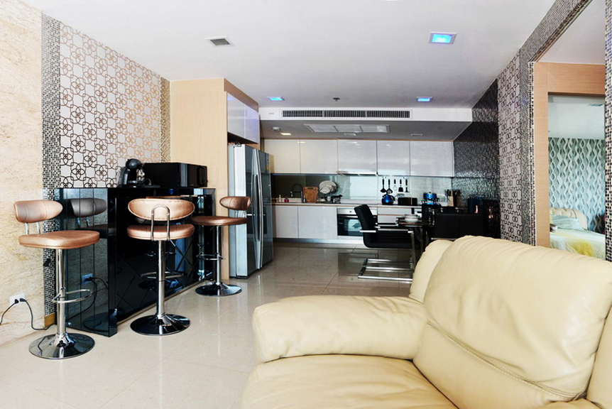 Luxury Beachfront Condominium for Rent in Wong Amat Beach Pattaya, Thailand