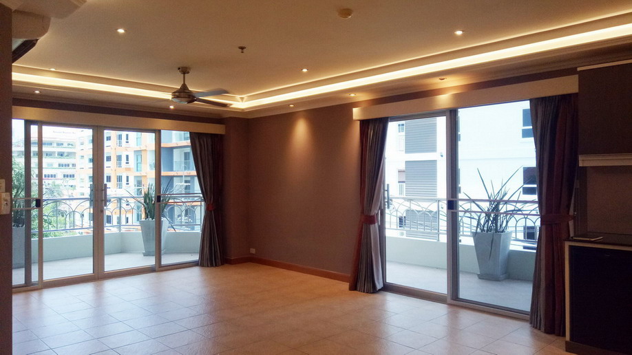 Large *New Renovate* Nordic Terrace Condo For Sale on Pratumnak Hill Pattaya