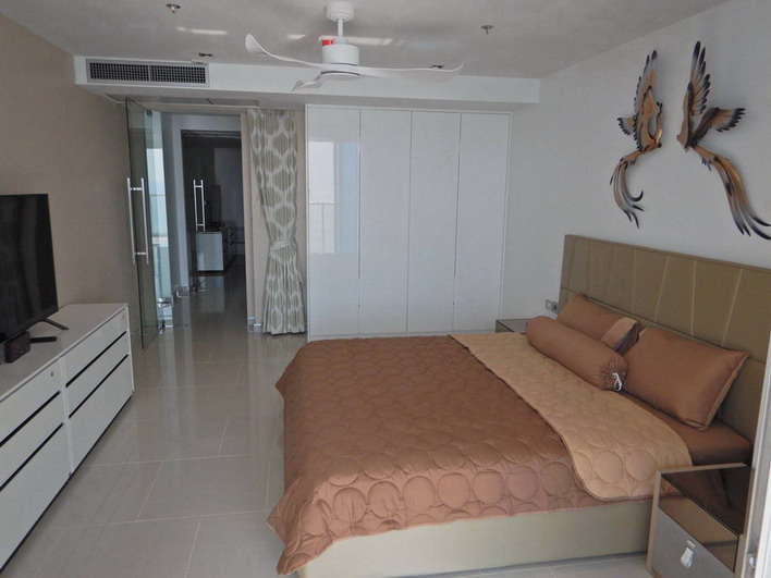 Brand New 3 Bedrooms Condo for Rent on Pratumnak Hill