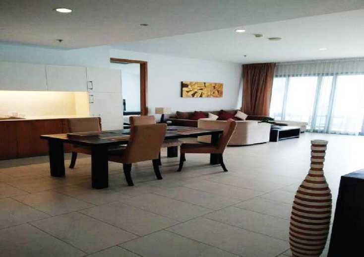 Beachfront 2 Beds Condo for Rent Wong Amat Beach Pattaya