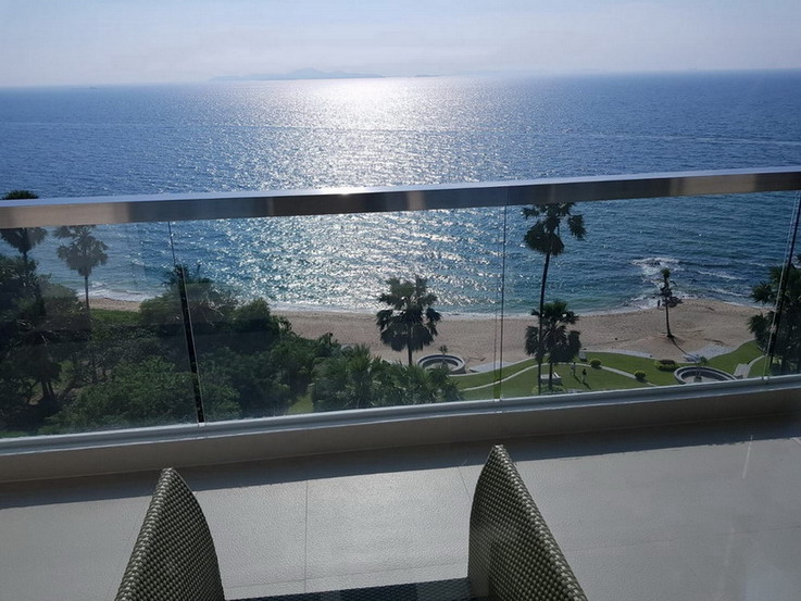 Luxury Condominium for Rent in Wong Amat Beach Pattaya